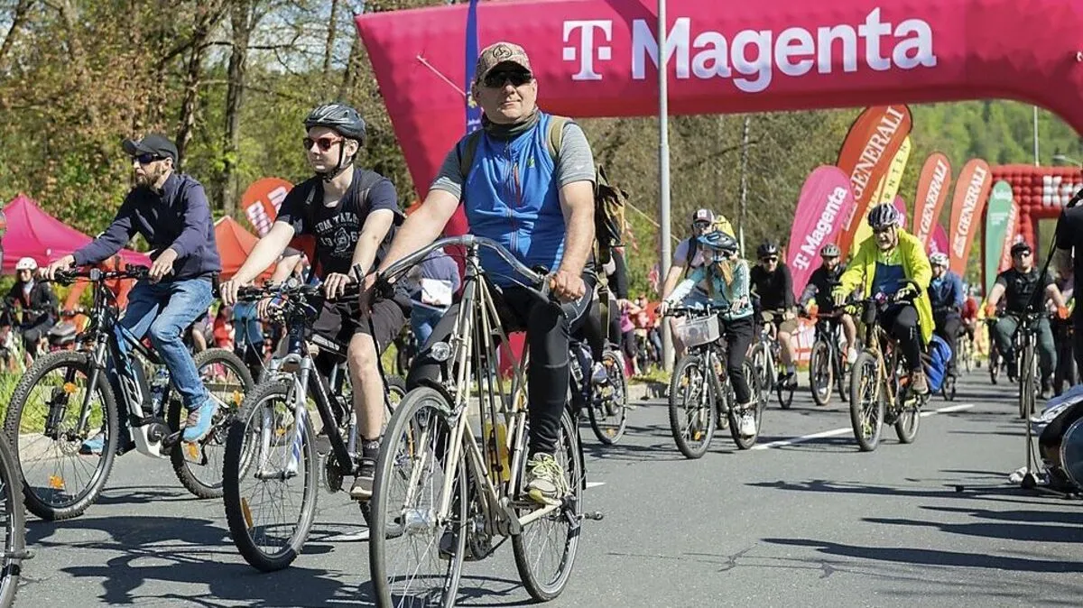 Die zahlreichen Teilnehmer genossen die autofreie Strecke