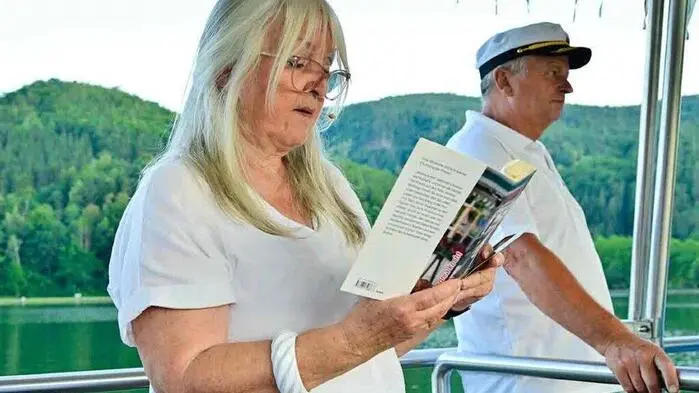 Andrea Wolfmayr las aus ihrem Buch „Vater, Mutter, Steirerkind“