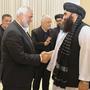 Eine Taliban-Delegation beim Treffen mit Hamas-Anführern in Teheran Ende Mai 2024. Rechts: der Außenminister des Taliban-Regimes Amir Khan Muttaqi