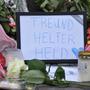 „Freund, Helfer, Held": Eine Botschaft mit Blumen für den getöteten Polizisten in Mannheim
