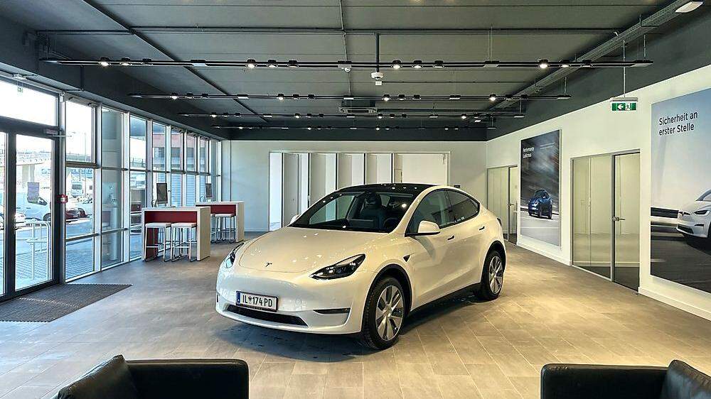Tesla eröffnete am Mittwoch den Standort Thaur bei Innsbruck