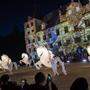 Für viele eines der Highlights: Fiers à Cheval, die tanzenden Lichtpferde der französischen Künstler der Compagnie des Quidams