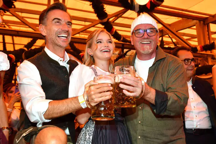 Florian Silbereisen und Gerry Friedle („DJ Ötzi“) mit Tochter Lisa-Marie Friedle