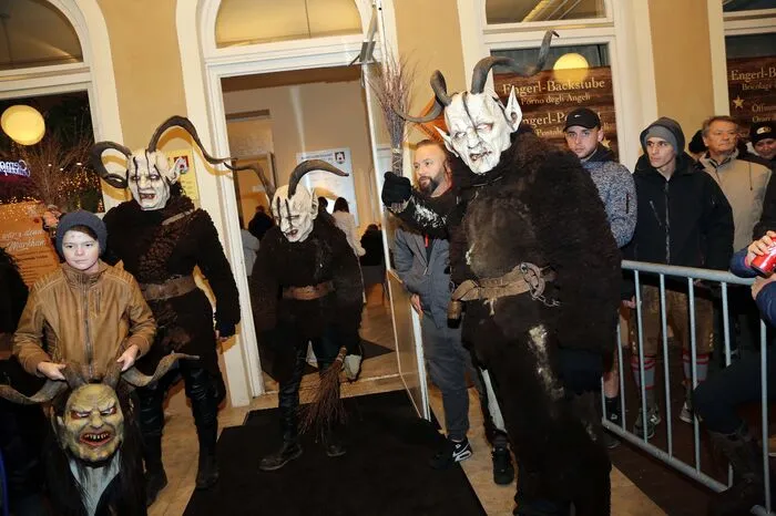 Krampusumzug in Velden am Wörthersee am Karawankenplatz und am Seecorso