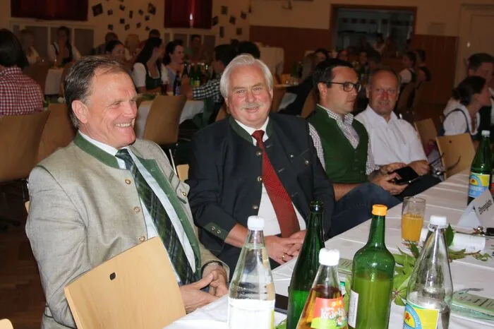 Klicken Sie sich durch weitere Bilder.