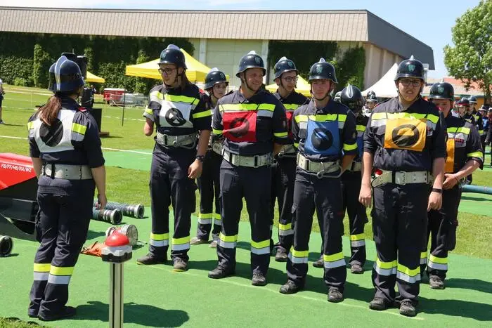 Insgesamt standen 40 Feuerwehren aus den Bezirken Graz Umgebung, Voitsberg, Deutschlandsberg, Weiz, Leibnitz, Burgenland und Südoststeiermark am Start.