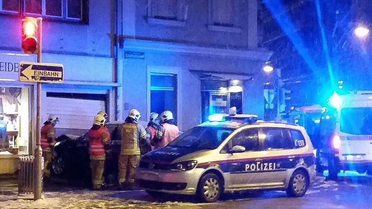 Kurzmanns Wagen wurde gegen das Garagentor geschleudert 
