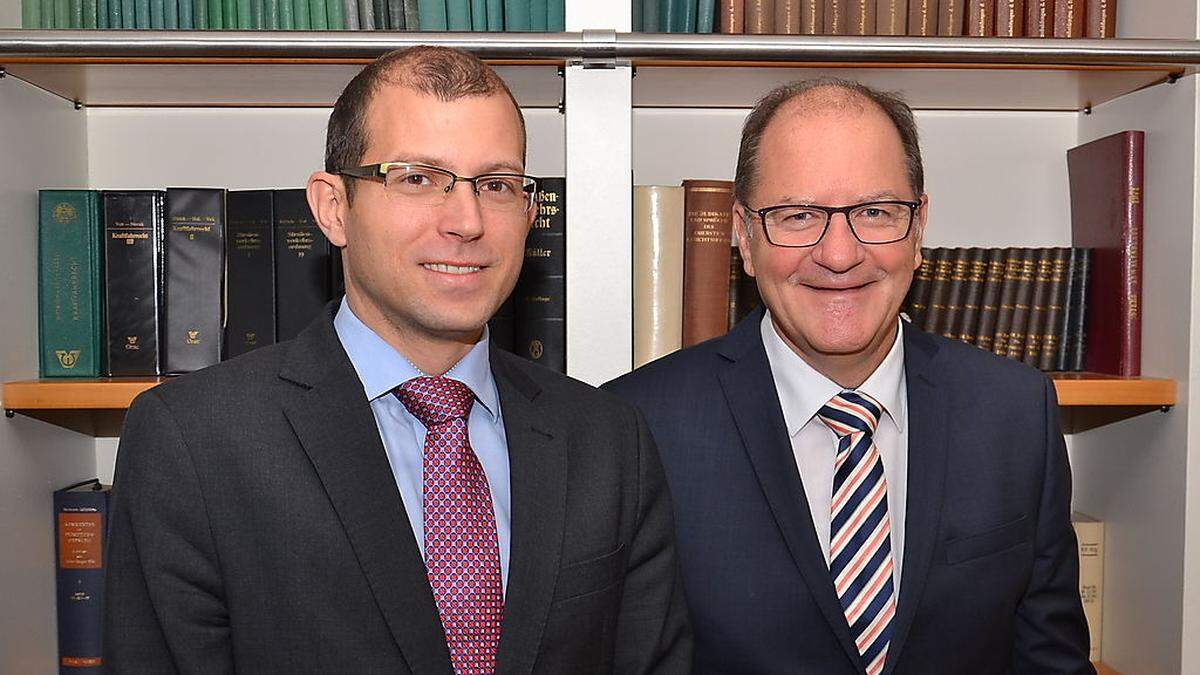 Die Leibnitzer Rechtsanwälte Christian Krachler und Johann Grasch fordern für ihren Mandanten Schadenersatz von Volkswagen 