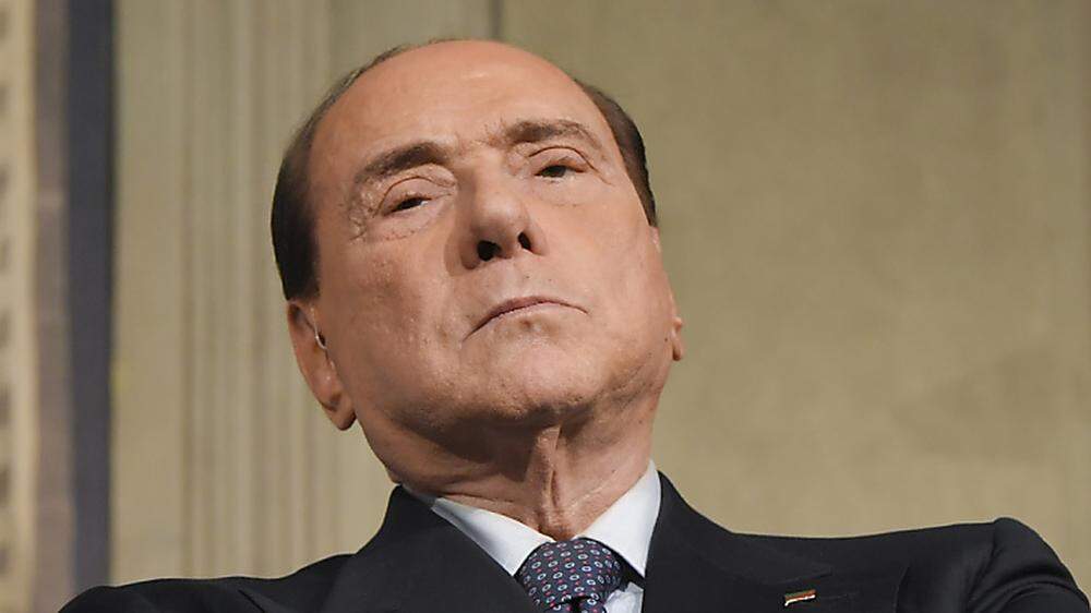 Tierschutz entdeckt: Silvio Berlusconi