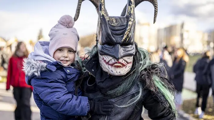 Bei traumhaftem Wetter ging am Sonntgnachmittag der Krampuslauf in Welzenegg über die Bühne.