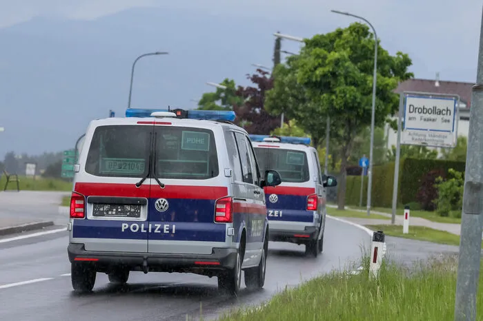 Auch die Polizei zog ihre Kontrollrunden.