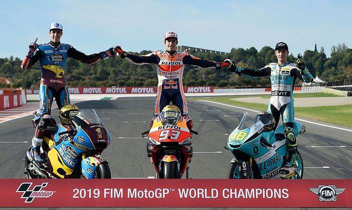 Die Weltmeister 2019: Alex Marquez (Moto2), Marc Marquez (MotoGP) und Lorenzo Dalle Porta (Moto3)