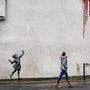 Mädchen mit Steinschleuder: Hat sich Banksy wieder einmal in seiner Heimatstadt verewigt?