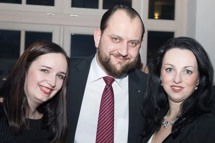 Heidemarie Kipperer (Managing Director myWorld Austria - rechts) mit Eva &amp; Christoph Grassmugg (Grassmugg AG)