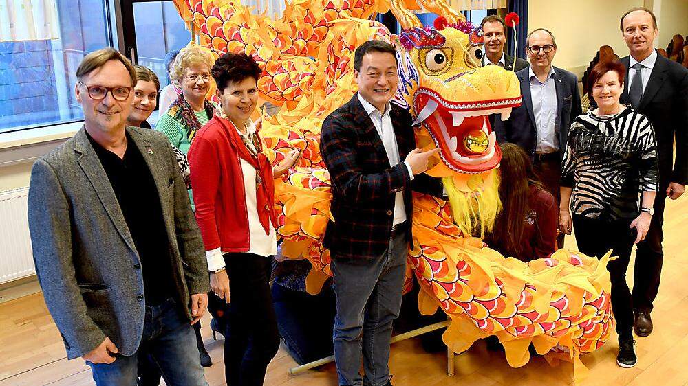 Das Konfuzius-Institut, die Bezirkshauptmannschaft und die Stadtgemeinde Weiz wollten das chinesische Neujahrsfest begehen