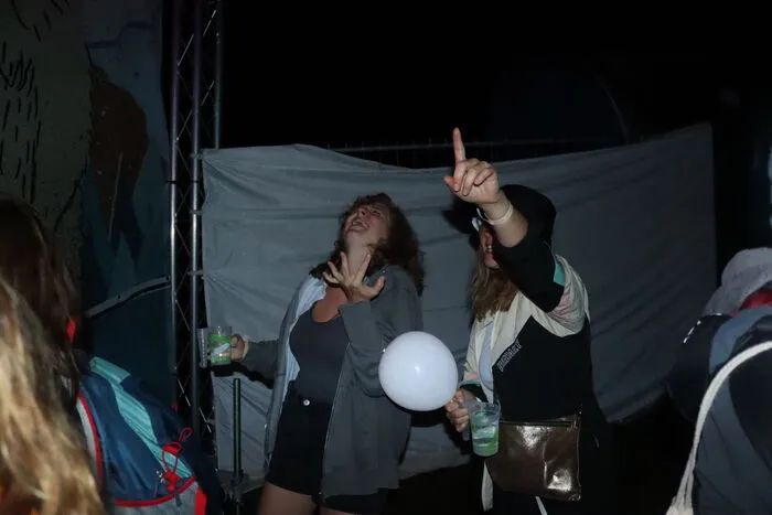 Klicken Sie sich durch die Bilder einer besonderen Party in den Bergen.