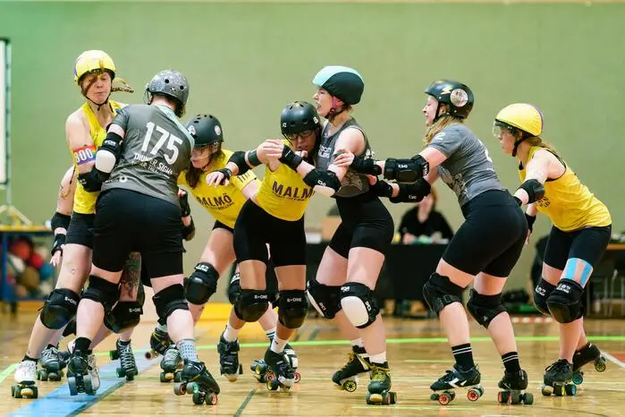 In der Halle der Sportunion fand im Jänner der Dust City Cup statt, Mannschaften aus Nordeuropa, Deutschland und Österreich treten gegeneinander an.
