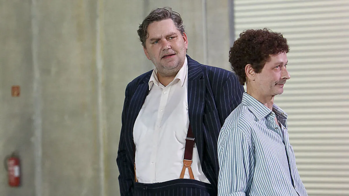 Andreas Beck (links) verkörpert im "Theatermacher" den tyrannischen Staatsschauspieler Bruscon