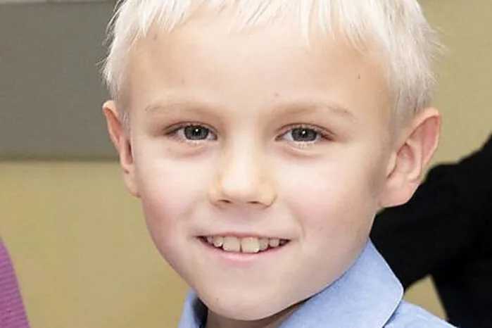 Matthias Komaz-Diethart (9) hat für unseren Adventkalender etwas Besonderes geschickt – einen selbstgebastelten Adventkalender für sein Meerschweinchen Merlin.