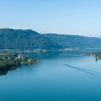 Der Ossiacher See zählt zu einem beliebten Reiseziel