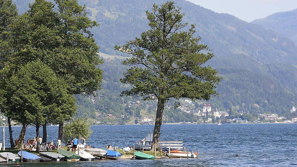 Auf einer Wiese am Millstätter See wurde das Boot entwendet (Sujet)