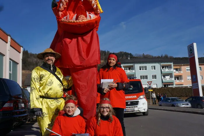 Die Stadtkapelle unter Kapellmeister Otmar Lichtenegger spielte auf