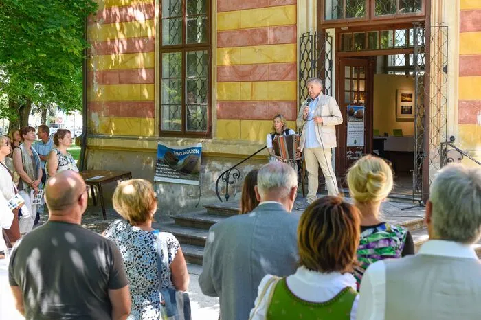 Der Kulturreferent der Stadt Spittal, Franz Eder, sowie ...