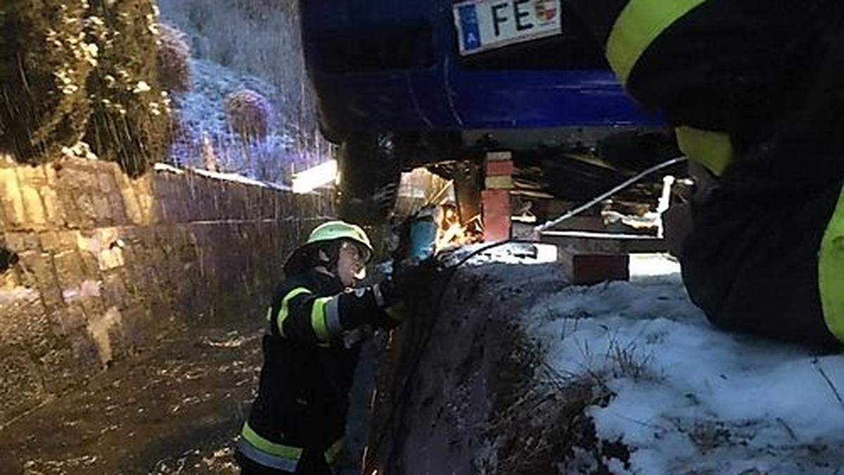 Die Kameraden der Feuerwehr Tiffen standen im früh morgendlichen Einsatz