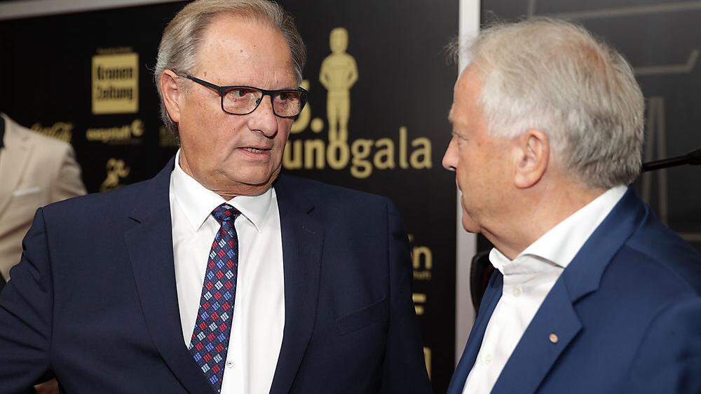 Der scheidende ÖFB-Präsident Leo Windtner (rechts) mit seinem Nachfolger Gerhard Milletich