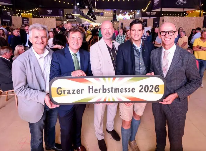 Stadträte Manfred Eber und René Apfelknab, Messe-Geschäftsführer Martin Ullrich, Landesräte Hannes Amesbauer und Willibald Ehrenhöfer