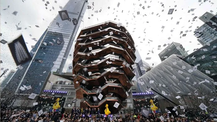 März 2019: Mit den Hudson Yards entsteht ein neues Luxus-Viertel in New York. "The Vessel" heißt die neue "Wendeltreppe" von dem britischen Architekten Thomas Heatherwick.