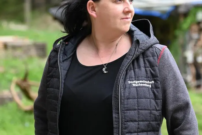 Heute geht es beim Kugelwerfen am Wachsenberg nicht nur um Geschick und Zielgenauigkeit, sondern vor allem um das gemeinsame Erleben und das Pflegen von Traditionen. Die Dorfgemeinschaft möchte mit dieser Veranstaltung das Dorfleben aktiv gestalten und das Miteinander in der Gemeinde stärken.