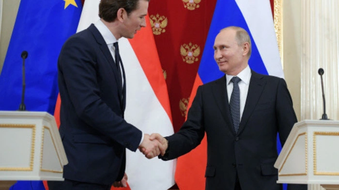 Manche Gäste lässt Kreml-Chef Putin lange warten - bei Kanzler Kurz war er bereits wenige Minuten nach dem geplanten Termin.