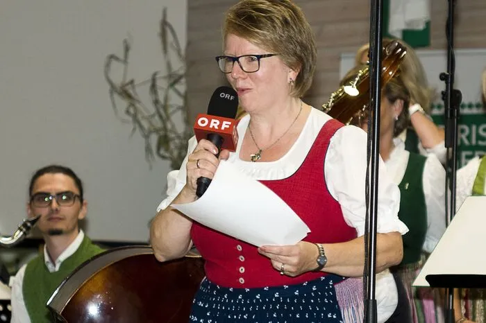 Das Steirische Sänger- und Musikantentreffen ist ein Verein, der durch die ganze Steiermark zieht und in ausgewählten Orten auftritt. Zugleich werden die Musik- und Gesangsstücke von ORF Steiermark aufgezeichnet. Das Treffen in der Gaal wird am Mittwoch, den 4. Oktober von 20.04 bis 22.00 Uhr auf Radio Steiermark zu hören bzw. unter steiermark.orf.at abrufbar sein.
