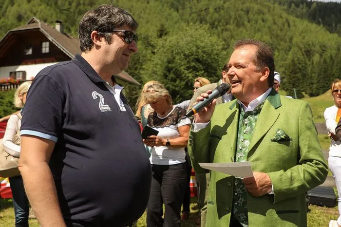 Veranstalter Walter Egle mit Moderator Arnulf Prasch