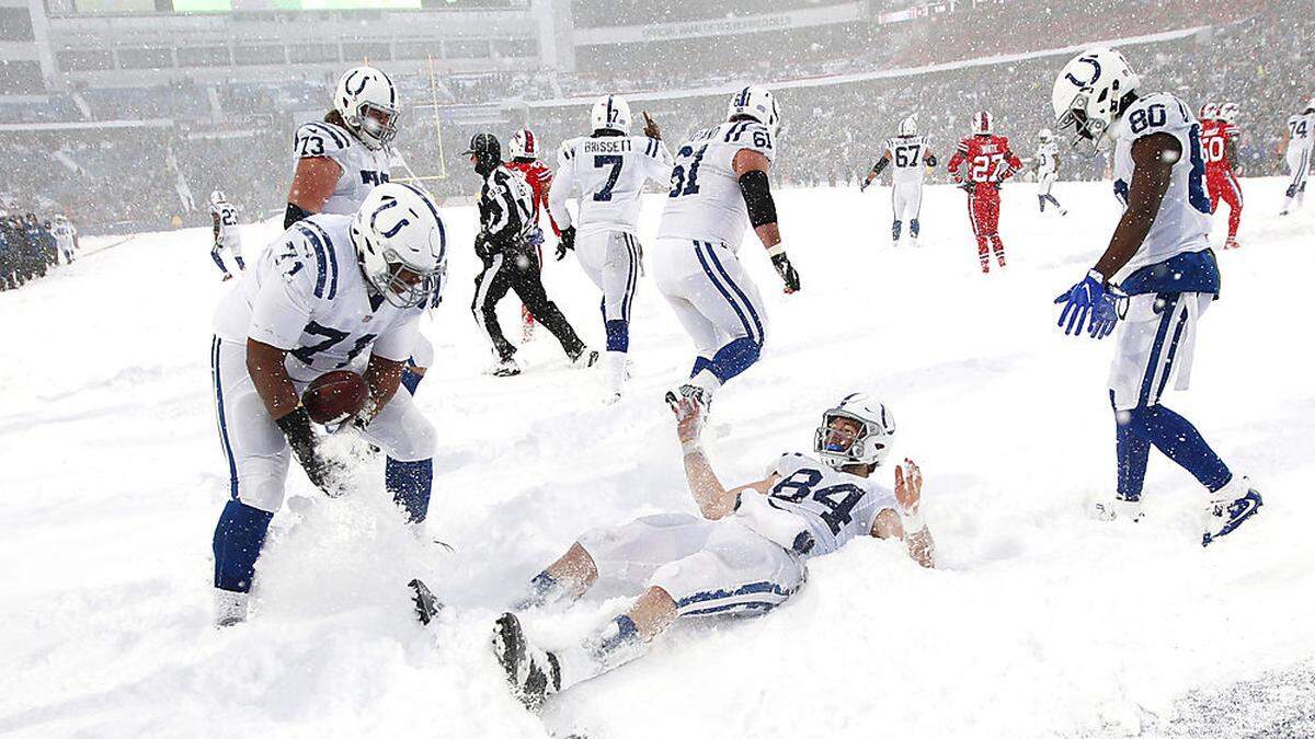 Schneechaos beim Spiel zwischen den Buffalo Bills und den Indianapolis Colts