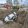 Die Beifahrerin musste mit dem Rettungshubschrauber ins Krankenhaus eingeliefert werden
