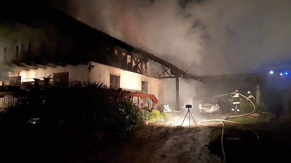 Das Haus brannte nieder