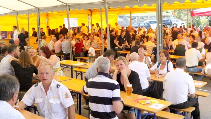 Wenn die Freiwillige Feuerwehr Kappel unter Kommandant Thomas Köfer und Kameradschaftsführer Christian Aichelburg zum Feuerwehrkirchtag lädt, bleiben die Besucher nicht aus. 