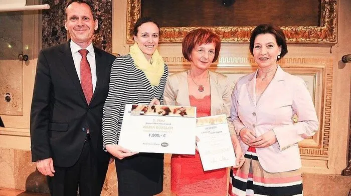 Maria Gößler (2. von rechts) nahm den Preis für den Kindergarten Mooskirchen in Wien entgegen 