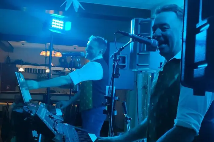 Für beste Stimmung sorgte das „Passailer Top Duo“. 
