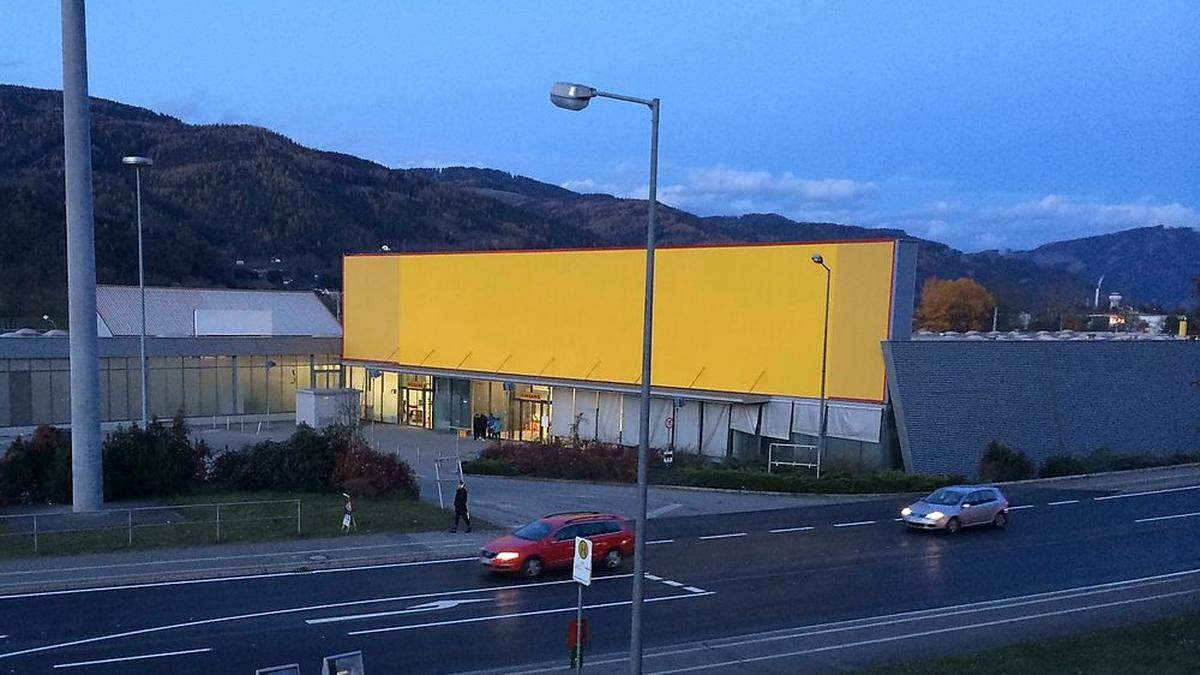 Baumax-Halle in Leoben-Lerchenfeld könnte wieder Quartier für Asylwerber werden