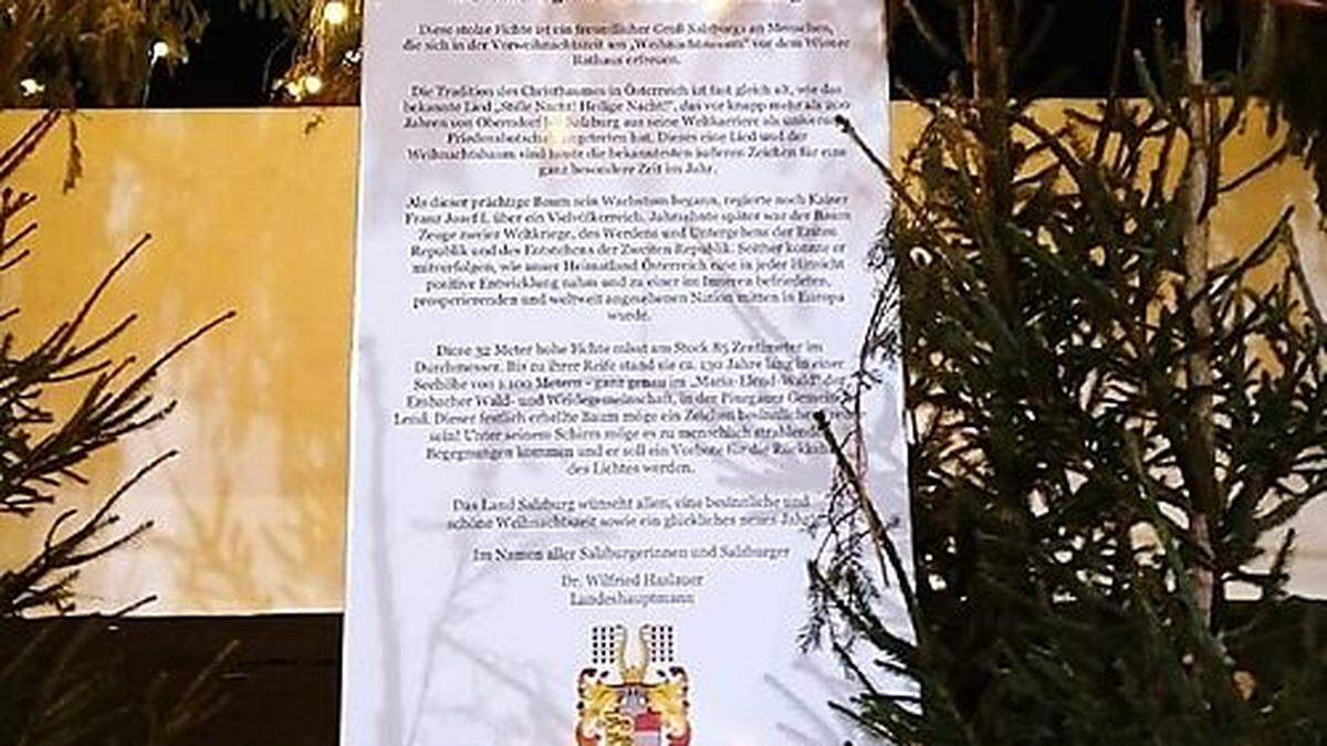 &quot;Weihnachtsgrüße aus Salzburg&quot;: Mit Kärntner Wappen beim Christbaum auf dem Wiener Rathausplatz