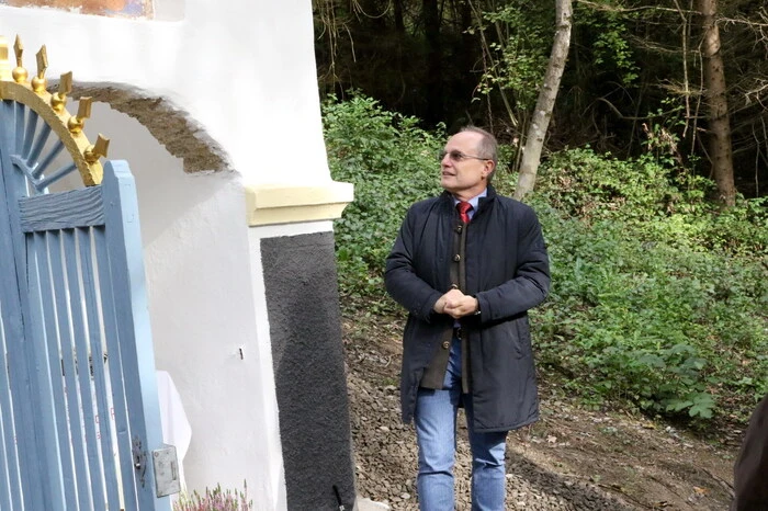 Bei der feierlichen Segnung durch Vikar Francis Nelaturi am Samstag gesehen wurden neben den Bürgermeistern Alexander Benedikt und Herbert Kuss unter anderen Fercher-Gutsbesitzer Albert Kreiner (Foto), die Richter Annemarie Hartl und Walter Zemrosser, Land Kärnten-Abteilungsleiterin Gerhild Hubmann, Pfarrgemeinderatsobfrau Brigitte Kriegl, die Mediziner Ines Buchhäusl und Elfriede Gruber sowie Hak Althofen-Direktor Hannes Scherzer. 