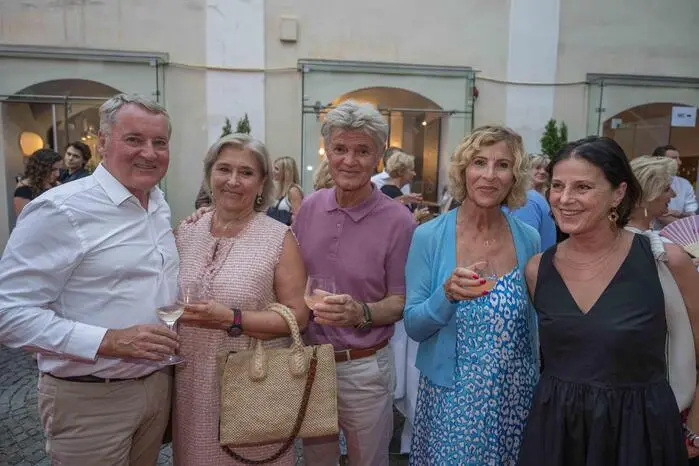 Auch Alexander und Claudia Pongratz, Charly und Maria Temmel sowie Barbara Rosanelli (von links). . .