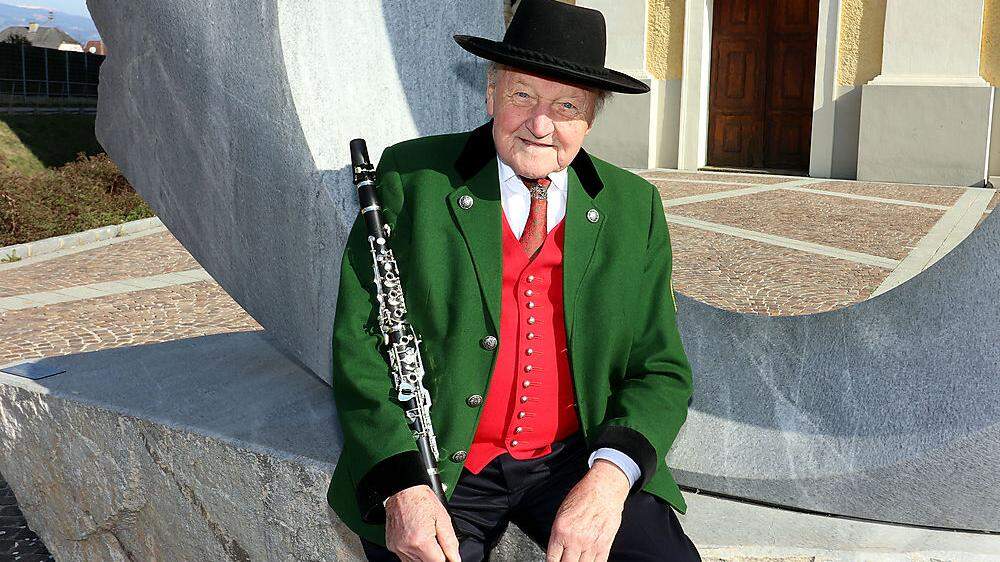 Johann Leitgeb hat sich mit neuer Klarinette selbst beschenkt