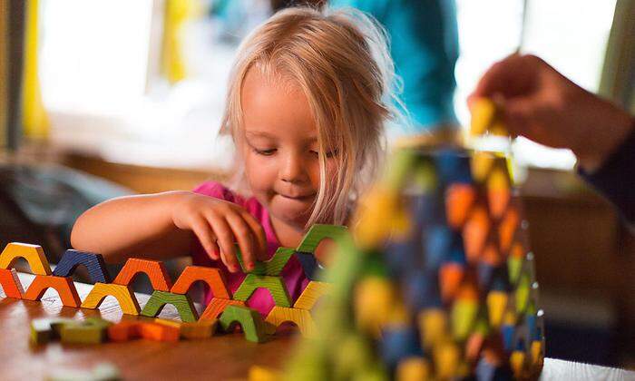 Spielzeug, das nicht nur erweitert werden, sondern auch vielfach eingesetzt werden kann, macht Kindern lange Freude