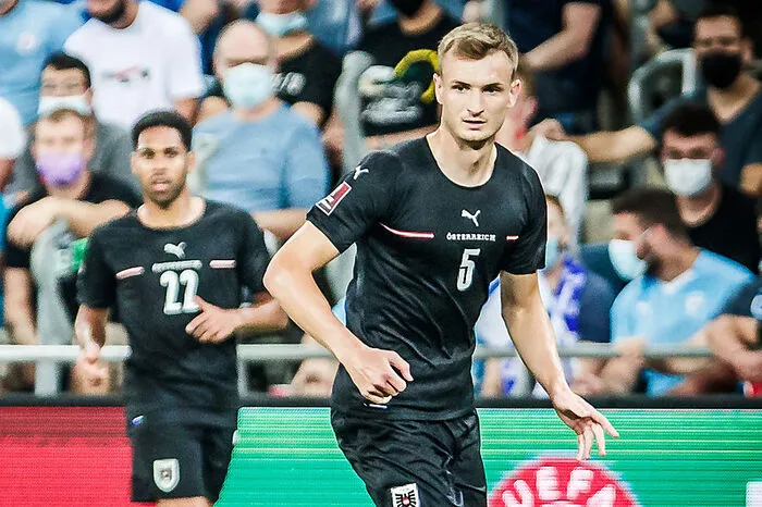 2 - Der Hoffenheimer spielte in Hälfte eins in der Dreierkette auf der rechten Seite. Beim 0:2 mit schlechtem Stellungsspiel, ansonsten auch unsicher in seinen Aktionen.