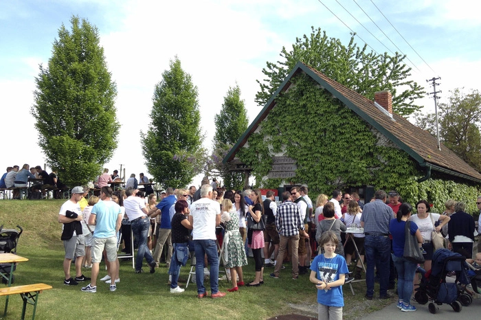 ...zum 19.Kellerstöcklfest auf den "Herrnberg" in Großwilfersdorf.