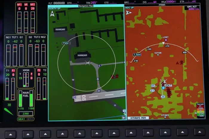 Eine der zahlreichen Navigationsebenen des Garmin 5000H.